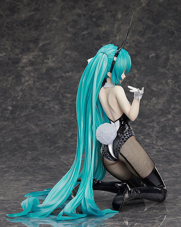 Character Vocal Series 01 Hatsune Miku Hatsune Miku Bunny Ver. / Art by SanMuYYB 1/4 Scale Figure