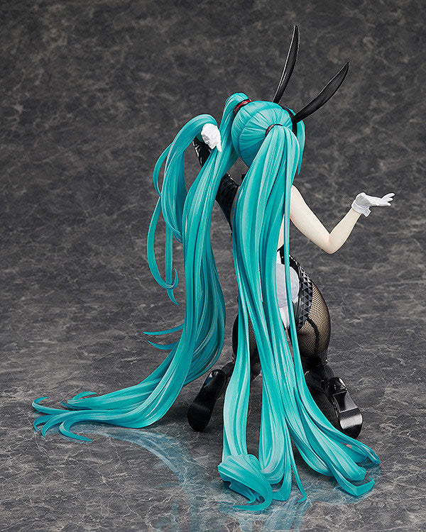 Character Vocal Series 01 Hatsune Miku Hatsune Miku Bunny Ver. / Art by SanMuYYB 1/4 Scale Figure
