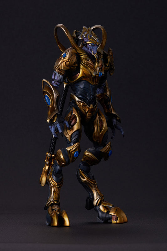 "StarCraft" Zealot