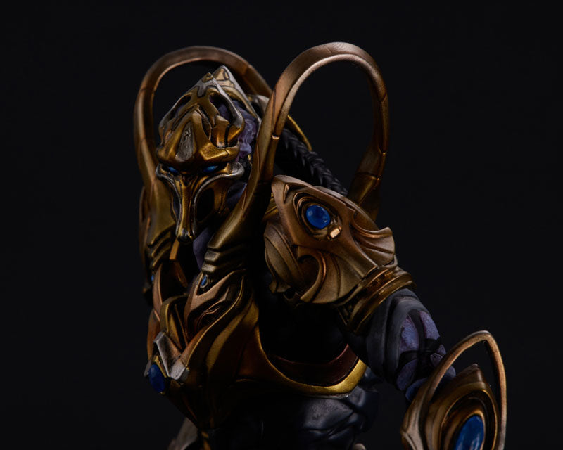 "StarCraft" Zealot