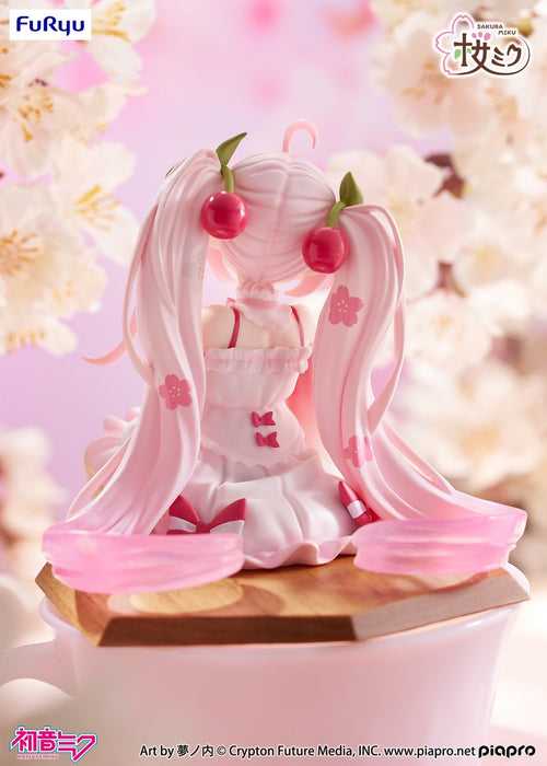 "Hatsune Miku" Noodle Stopper Figure Sakura Miku 2025 Wink Ver.