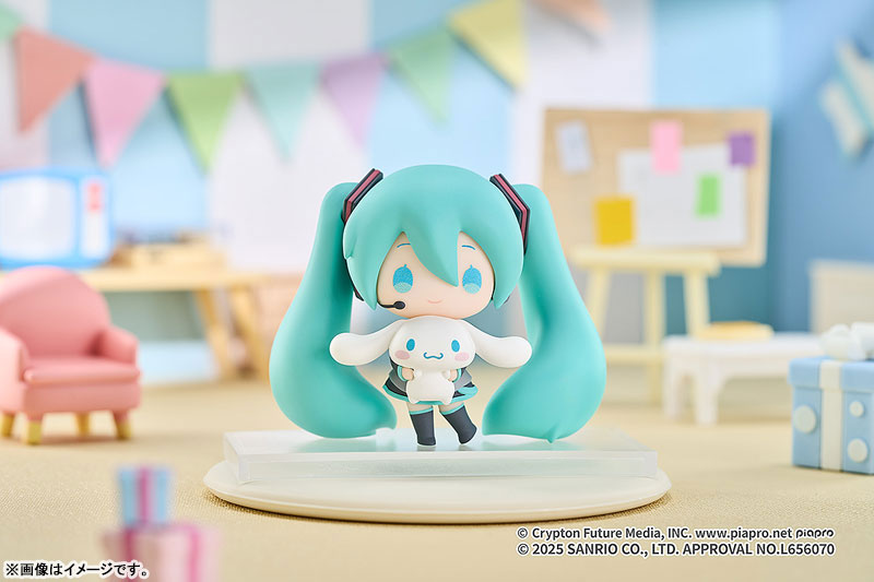 "Hatsune Miku x Cinnamoroll" Collectible Figure Hatsune Miku x Cinnamoroll (5-pack box)