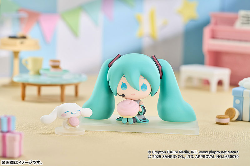 "Hatsune Miku x Cinnamoroll" Collectible Figure Hatsune Miku x Cinnamoroll (5-pack box)