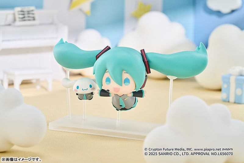 "Hatsune Miku x Cinnamoroll" Collectible Figure Hatsune Miku x Cinnamoroll (5-pack box)