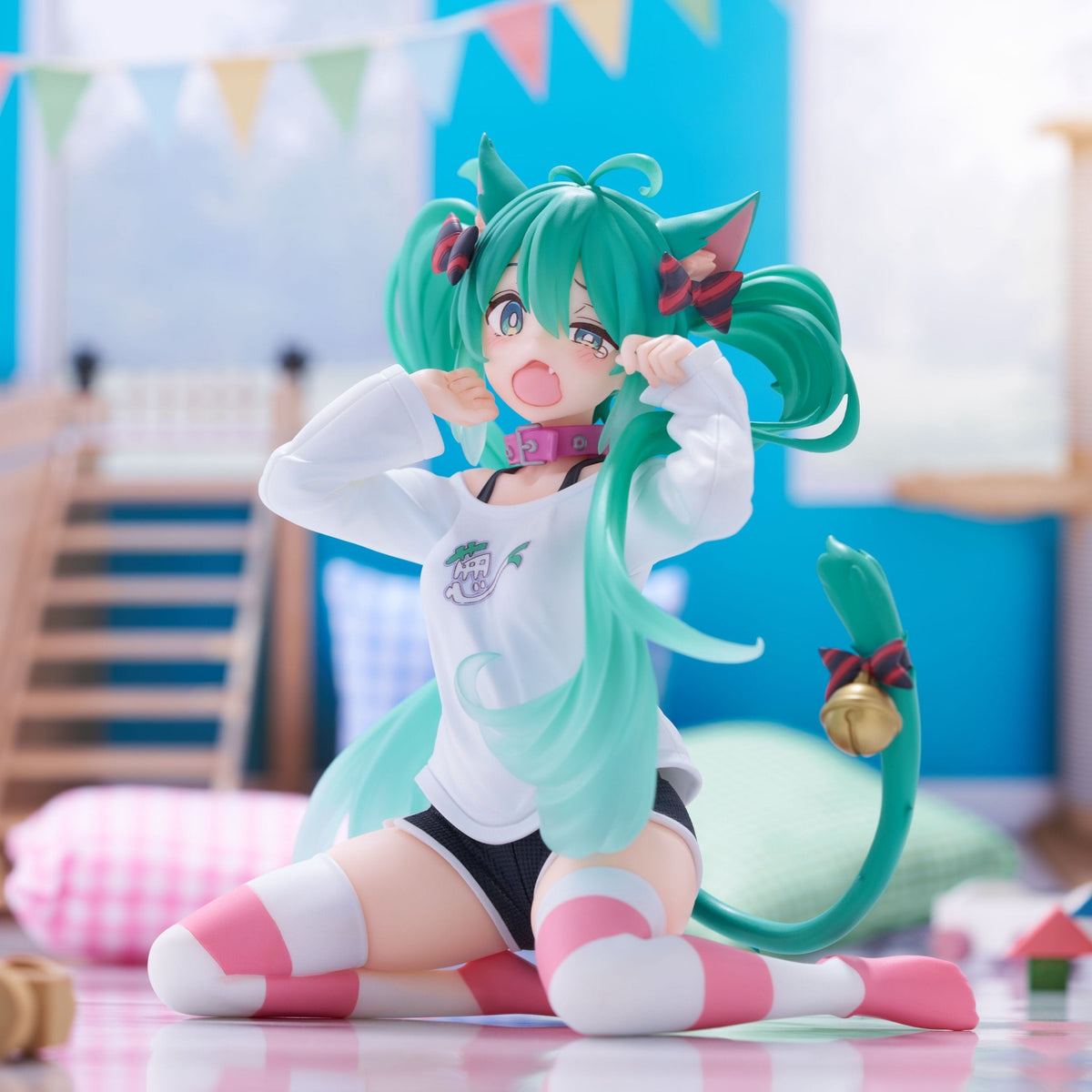 Hatsune Miku Desktop Cute Figure Nekomimi Cat Ear T-shirt Ver. — Ninoma