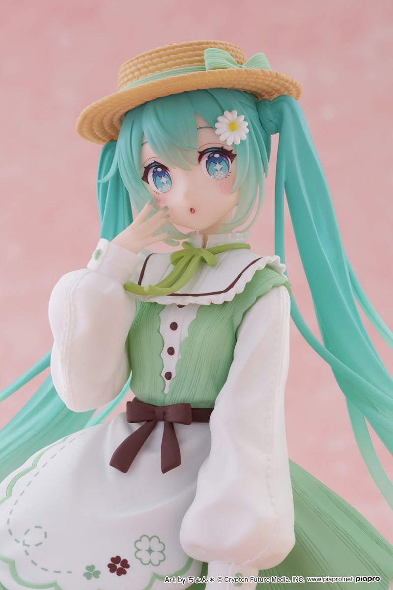 "Character Vocal Series 01 Hatsune Miku" Fashion Figure Country Ver.