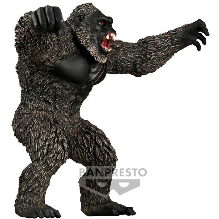 "Godzilla x Kong: The New Empire" Monsters Roar Attack Kong 2024
