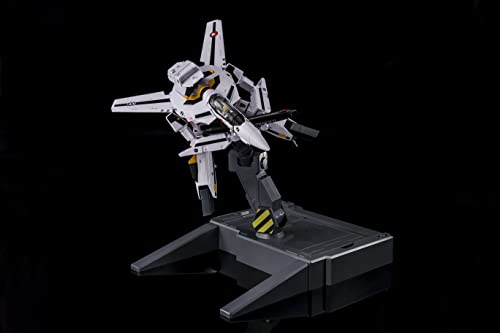 "Macross: Do You Remember Love?" Macross Variable Stand