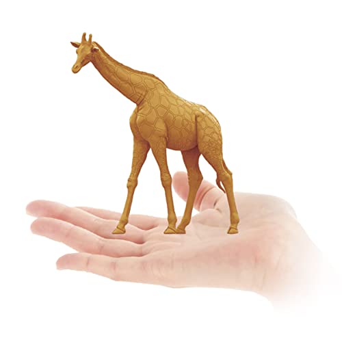 ARTPLA Tourists & Giraffe Set