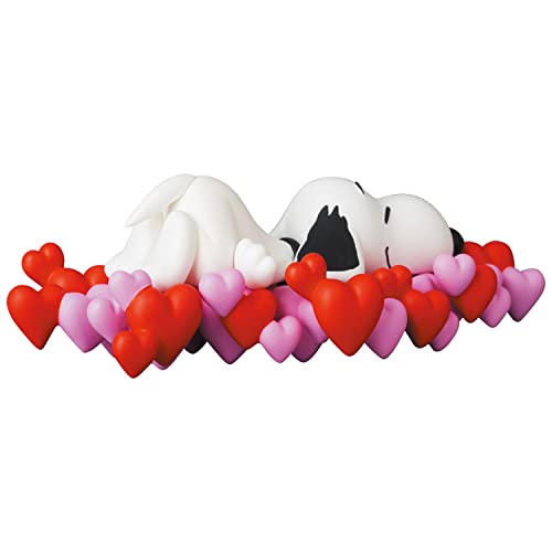UDF PEANUTS Series 13 FULL OF HEART SNOOPY