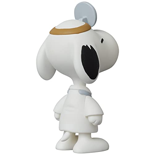UDF PEANUTS Series 15 DOCTOR SNOOPY