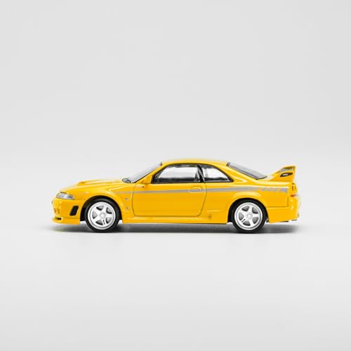 1/64 Nissan GT-R Nismo 400R Prototype Yellow
