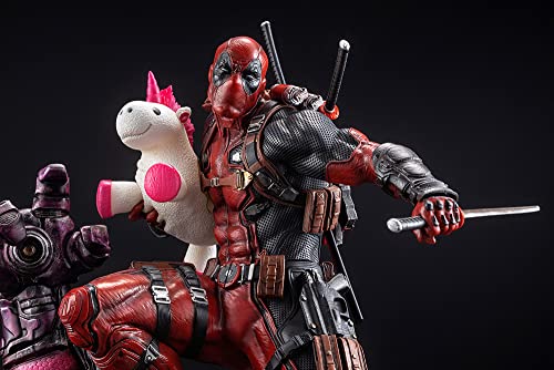 "Marvel Universe" Deadpool Fine Art Statue Signature Series Feat. Kucharek Brothers