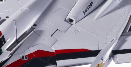 VF-25F Messiah Valkyrie (Saotome Alto Custom) 1/60 DX Chogokin Renewal Ver. Macross Frontier - Bandai