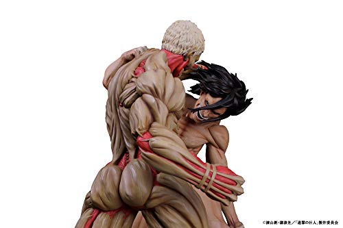 "Attack on Titan" Eren vs Armored Titan Polyresin Super Large Diorama