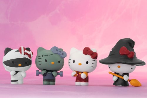 FCC "Hello Kitty" Mega Monster Cosplay Collection