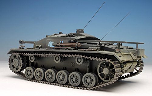 Stug III Ausf F. (Team Kaba San version)-escala 1/35-Girls und Panzer der Film-Platz