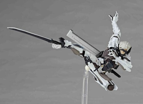 Raiden (White Armor ver. version) Revoltech (#140EX) Metal Gear Rising: Revengeance - Kaiyodo