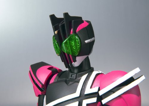 Kamen Rider Decade S.H.Figuarts Kamen Rider Decade - Bandai