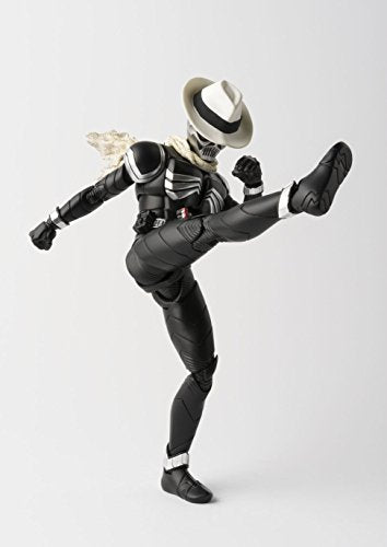 Kamen Rider Skull  S.H.Figuarts S.H.Figuarts Shinkocchou Seihou Kamen Rider x Kamen Rider Double  Decade: Movie War 2010 - Bandai
