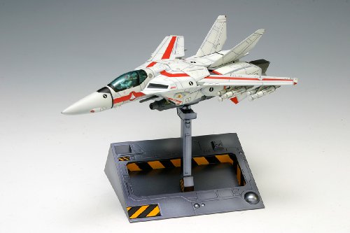 VF-1J Valkyrie (Ichijou Hikaru) (version de mode de chasse) - 1/100 échelle - Macross - Wave