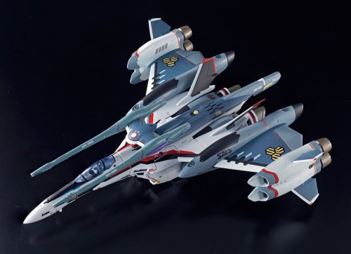 VF-25F Tornado Messiah Valkyrie (Saotome Alto Custom) 1/60 DX Chogokin Macross Frontier - Bandai