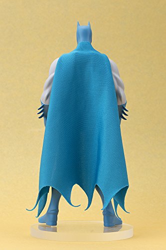 Batman 1/10 DC Universe - Kotobukiya ARTFX+ DC UNIVERSE
