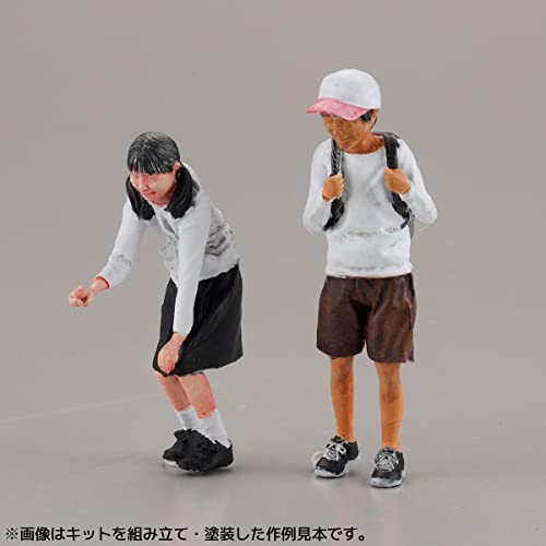 ARTPLA Tourists & Giraffe Set