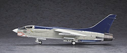 F-8E (Shin Kazama version) - 1/48 scale - Creator Works, Area 88 - Hasegawa