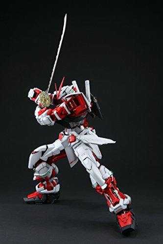 MBF-P02 Gundam Astray Cadre rouge - 1/60 échelle - PG (# 12) Kidou Senshi Gundam Germes - Bandai