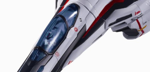VF-25F Messiah Valkyrie (Saotome Alto Custom) 1/60 DX Chogokin Renewal Ver. Macross Frontier - Bandai
