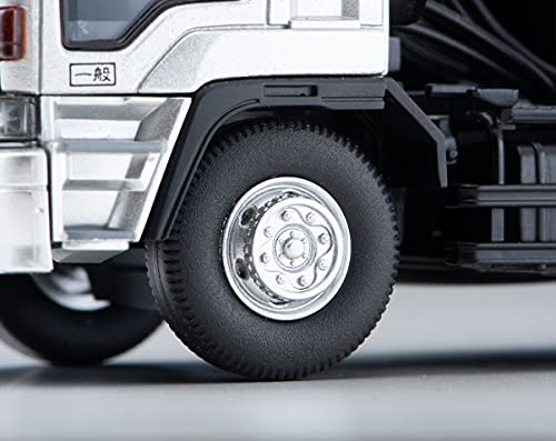 1/64 Scale Tomica Limited Vintage NEO TLV-N225b Isuzu 810EX Car Transporter (Silver)