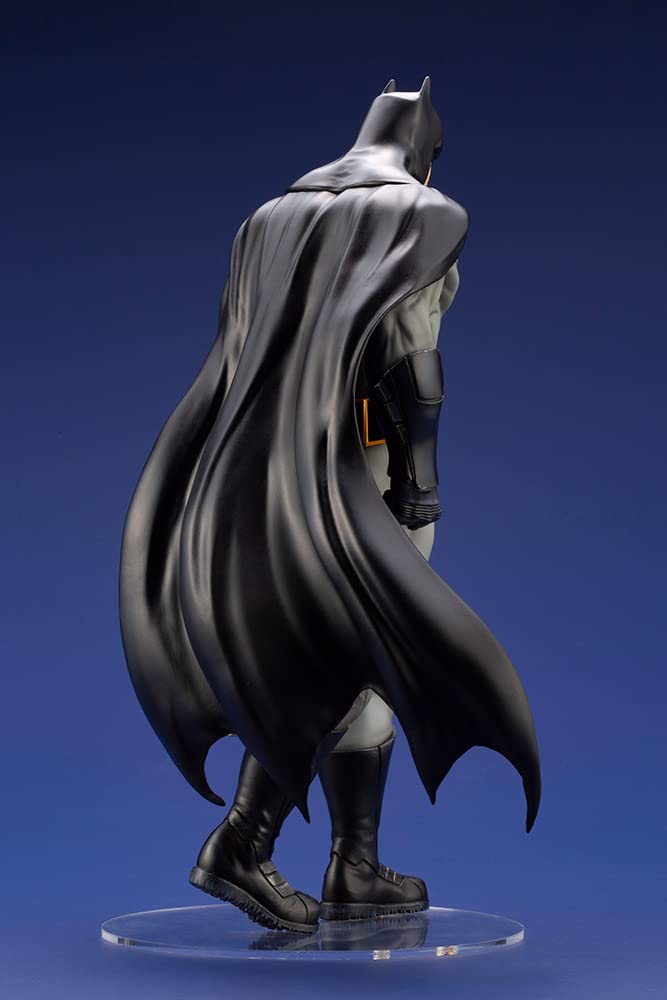 "Batman: Last Knight on Earth" ARTFX Batman