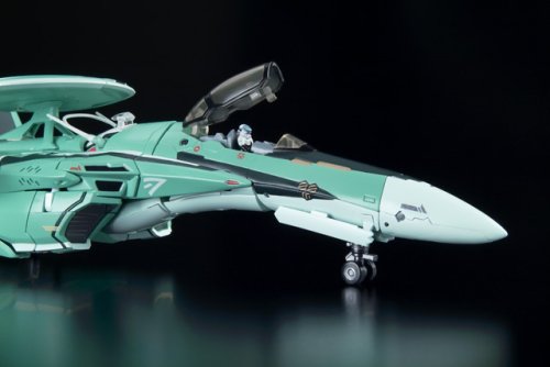 RVF-25 Super Messiah Valkyrie (Luca Angelloni Custom) 1/60 DX Chogokin Macross Frontier - Bandai