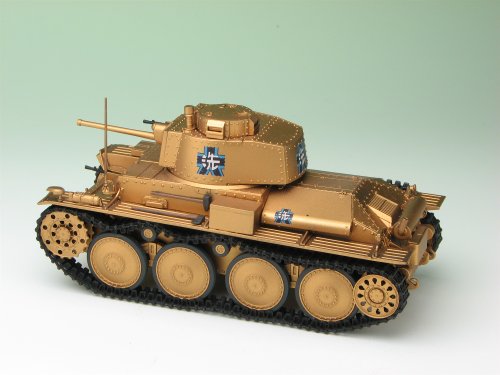 PANZAMPFCAR 38 (T) (Kame-San Equipo Ver. Versión) - 1/35 escala - Chicas y Panzer - Cuadrado