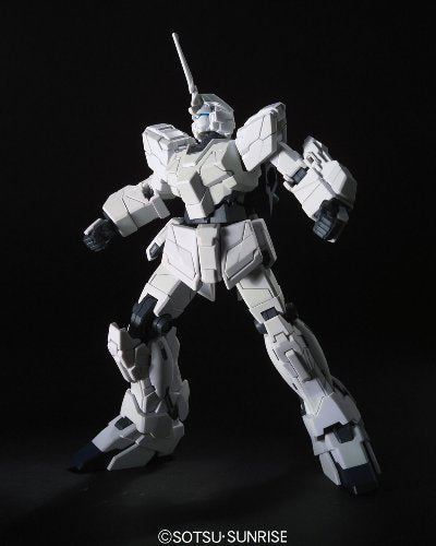 RX-0 Unicorn Gundam (Unicorn Mode Version) - 1/144 Maßstab - HGUC (# 101) Kidou Senshi Gundam UC - Bandai