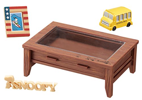 Snoopy Relax on the Terrace Candy Toy Peanuts - Re-Ment