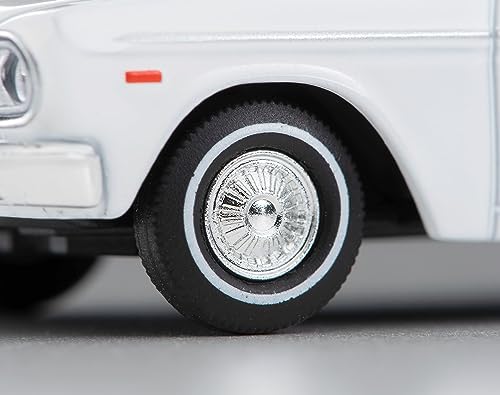 1/64 Scale Tomica Limited Vintage TLV-207a Toyopet Masterline Fire Ambulance (Amagasaki City Fire Department) 1966