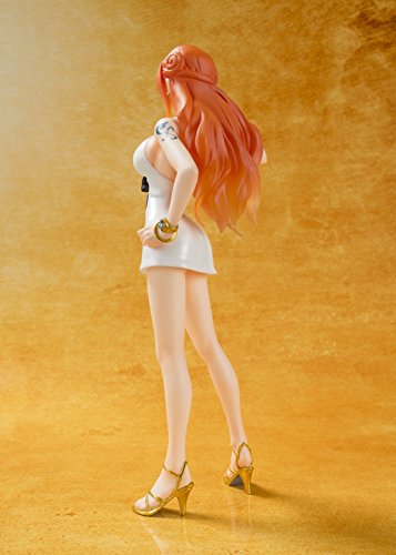 Nami Figuarts ZERO  - ONE PIECE FILM GOLD Ver.