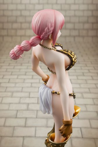 Excellent Model Portrait. Of. Pirates "One Piece" Sailing Again Gladiator Rebecca