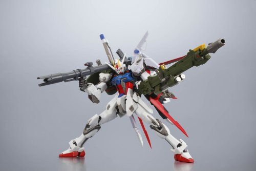 GAT-X105 Strike Gundam GAT-X105+AQM/E-YM1 Perfect Strike Gundam Robot Damashii (R-135)Robot Damashii <Side MS> Kidou Senshi Gundam SEED - Bandai