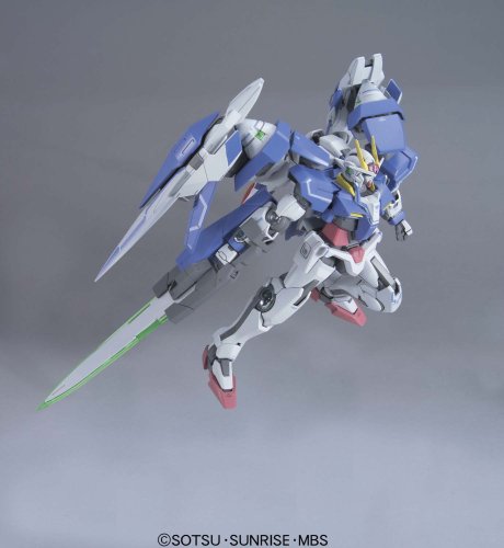 GN-0000 + GNR-010 00 Raiser GN-0000 00 Gundam GNR-010 0 Raiser (Designer's Color Ver. Version)-1/100 scale-1/100 Gundam 00 Model Series (17) Kidou Senshi Gundam 00-Bandai