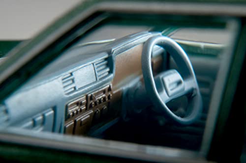 1/64 Scale Tomica Limited Vintage NEO TLV-N286a Nissan Gloria Sedan 200E GL (Green) 1979