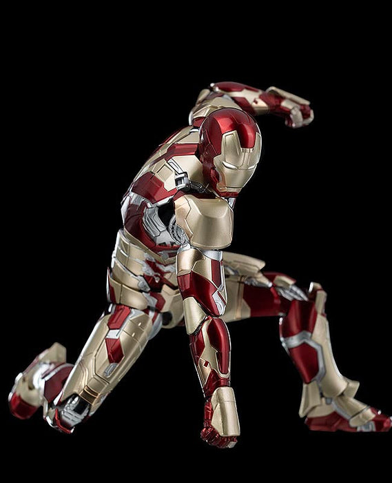 Marvel Studios: "The Infinity Saga" DLX Iron Man Mark 42
