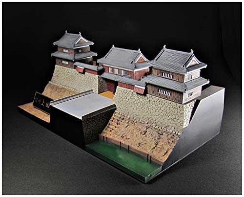 1/200 Scale Plastic Kit Shinsyu-Ueda Castle with Sanada-Kabuto Paper Craft