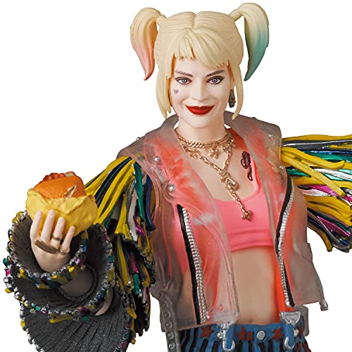 MAFEX "Birds of Prey (and the Fantabulous Emancipation of One Harley Quinn)" Harley Quinn (Caution Tape Jacket Ver.)