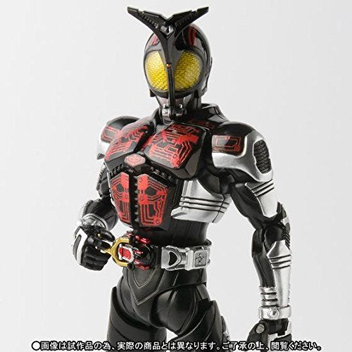 Kamen Rider Dark Kabuto S.H.FiguartsS.H.Figuarts Shinkocchou Seihou Kamen Rider Kabuto - Bandai