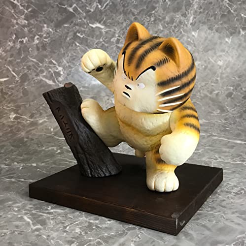 "Jarinko Chie" Antonio Taxidermy