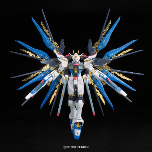 ZGMF-X20A Strike Freedom Gundam - 1/144 Escala - RG (# 14) Kidou Senshi Gundam Semilla Destiny - Bandai