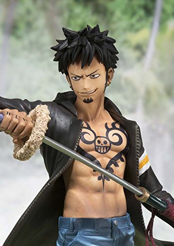 One Piece,  Figuarts ZERO Trafalgar Law  (dress Rosa)